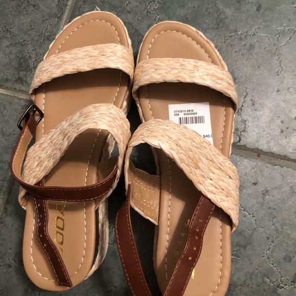 shows - Picture 2 of 8